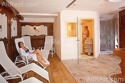Gianna Hotel 42